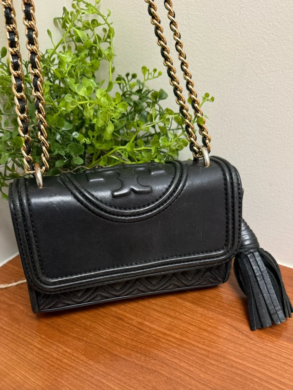 Tory Burch Women's Black Leather Small Fleming Convertible Shoulder Bag EUC